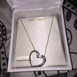 10 kt gold necklace